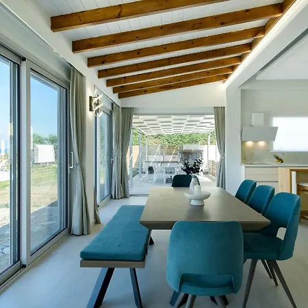 וילה Aurora Blue With Private Pool - Just Tens Of Meters From The Sea - By Posarellivillas *