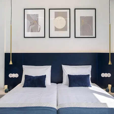 Aurora Blue With Private Pool - Just Tens Of Meters From The Sea - By Posarellivillas Villa *