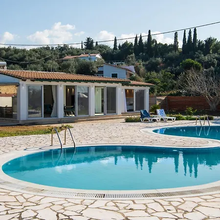Aurora Blue With Private Pool - Just Tens Of Meters From The Sea - By Posarellivillas アカラヴィ
