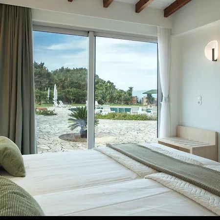 Villa Aurora Blue With Private Pool - Just Tens Of Meters From The Sea - By Posarellivillas