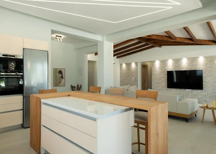 Aurora Blue With Private Pool - Just Tens Of Meters From The Sea - By Posarellivillas