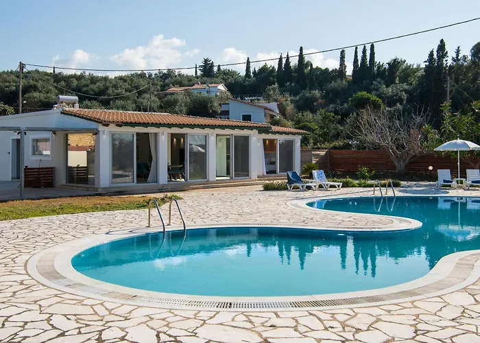 Aurora Blue With Private Pool - Just Tens Of Meters From The Sea - By Posarellivillas Acharavi (Corfu)