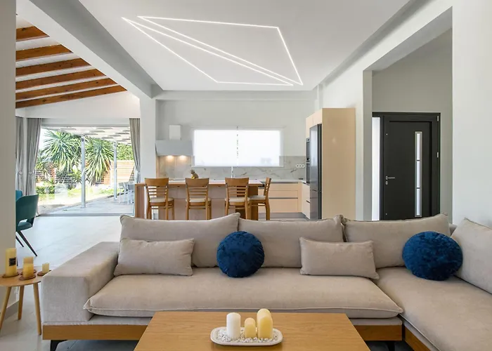 Aurora Blue With Private Pool - Just Tens Of Meters From The Sea - By Posarellivillas