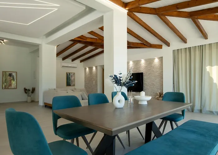 Aurora Blue With Private Pool - Just Tens Of Meters From The Sea - By Posarellivillas Acharavi (Corfu)
