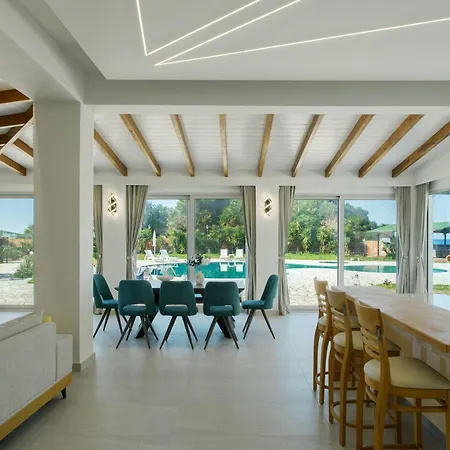 Aurora Blue With Private Pool - Just Tens Of Meters From The Sea - By Posarellivillas Acharavi (Corfu)